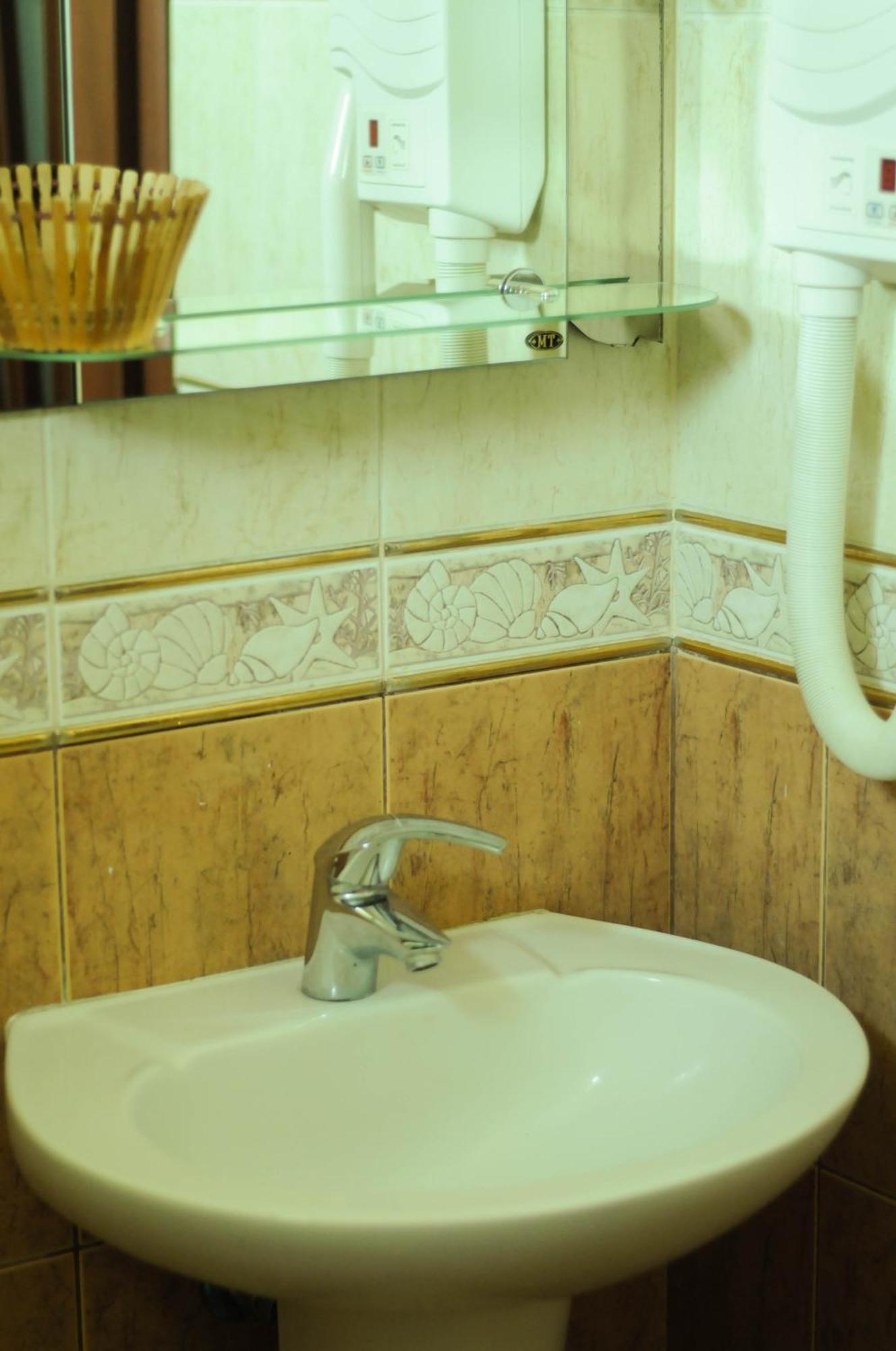 Don Kihot Hotel Novovolyns'k الغرفة الصورة