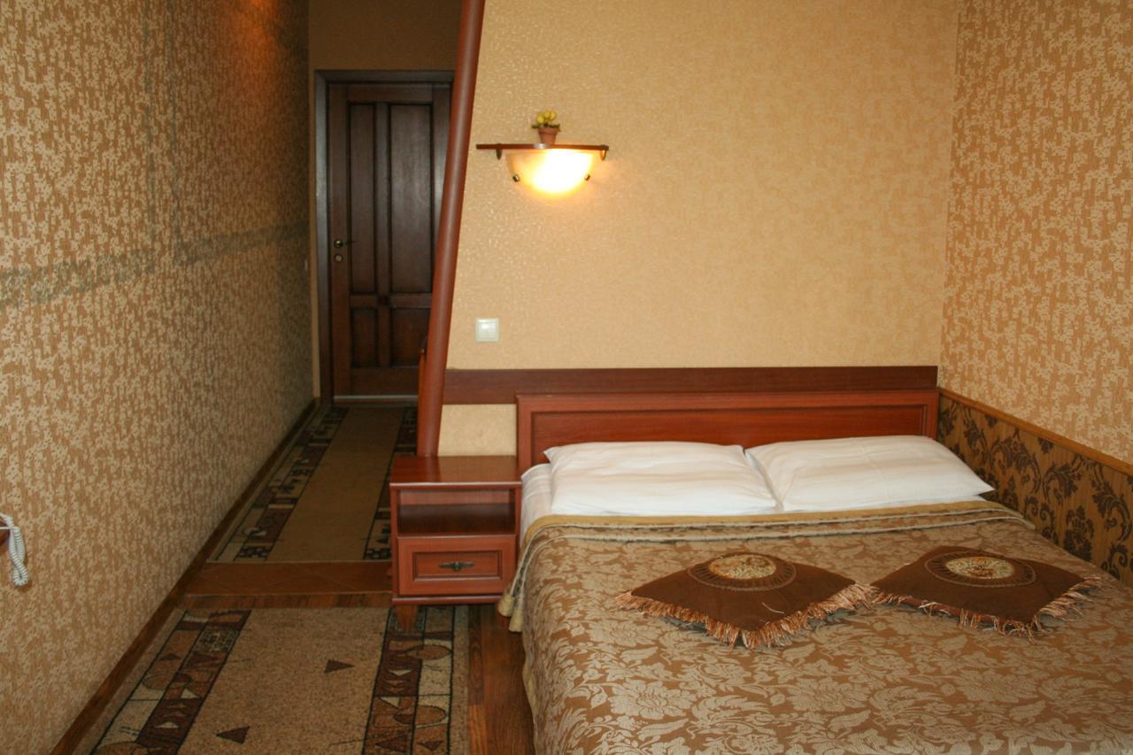 Don Kihot Hotel Novovolyns'k الغرفة الصورة